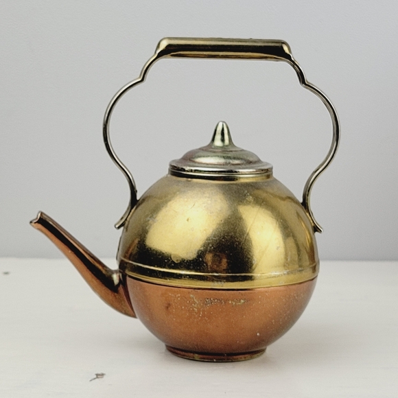Antique 1930s Miniature Registered Design Brass & Copper Teapots - Picture 10 of 16